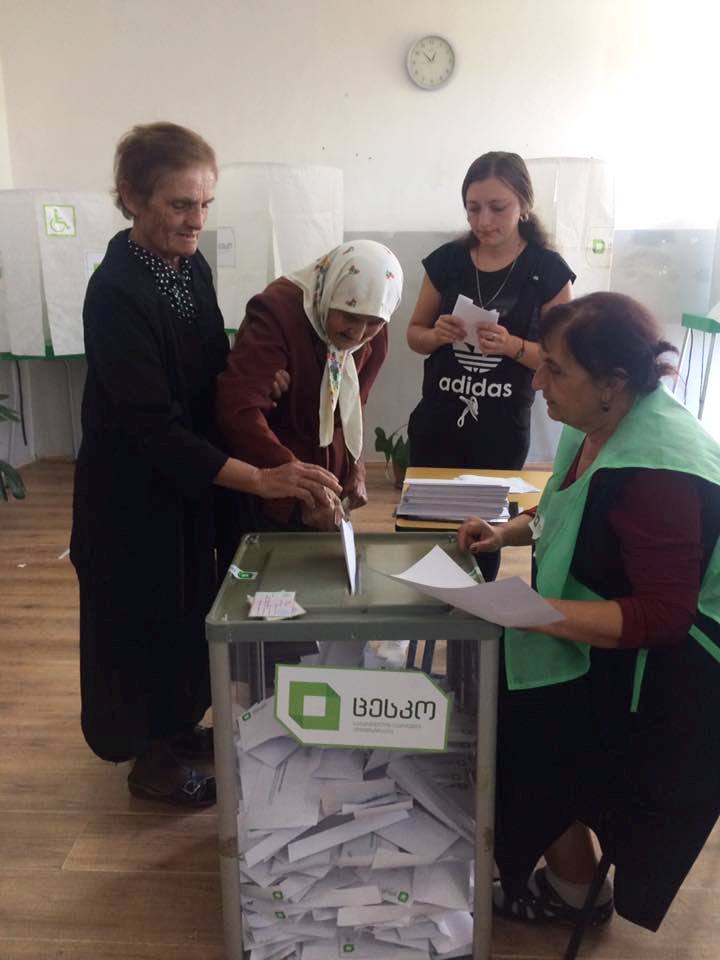 104-year-old voter appears at polls in Georgia geotv.ge